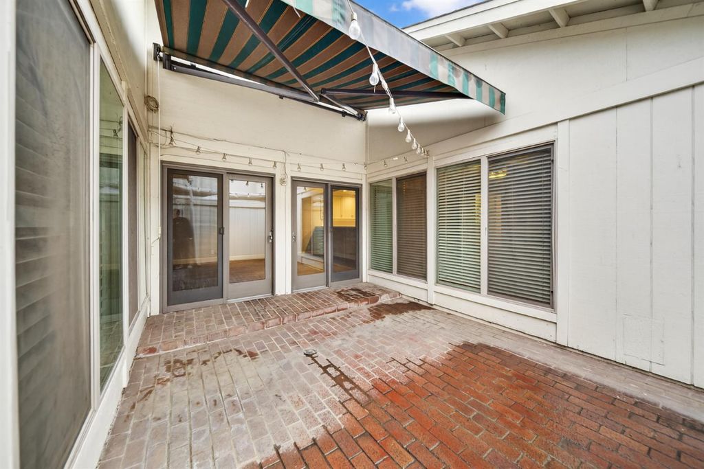 Image 36 of property listing at 333 W Bullard Avenue # 103, Fresno, CA 93704