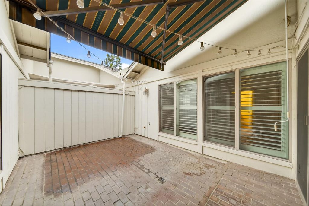 Image 38 of property listing at 333 W Bullard Avenue # 103, Fresno, CA 93704