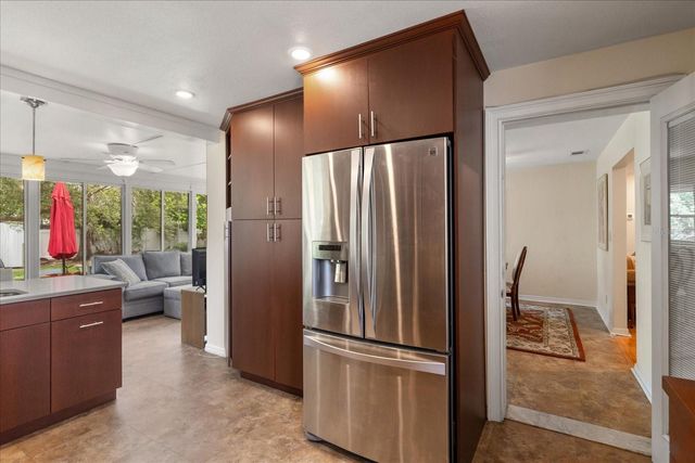 4321 S THATCHER AVENUE, Tampa, FL 33611