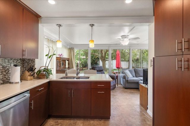 4321 S THATCHER AVENUE, Tampa, FL 33611