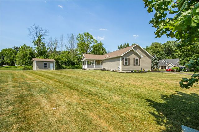 8437 Roosevelt Drive, Royalton, NY 14067