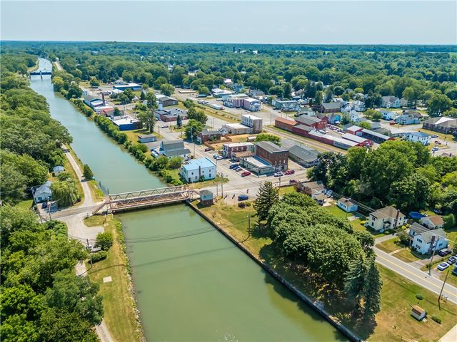 8437 Roosevelt Drive, Royalton, NY 14067