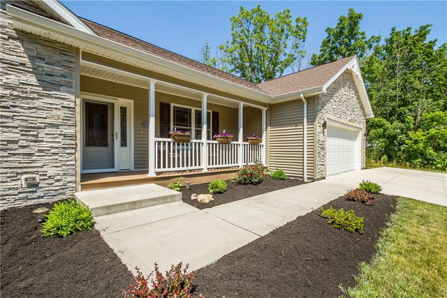 8437 Roosevelt Drive, Royalton, NY 14067