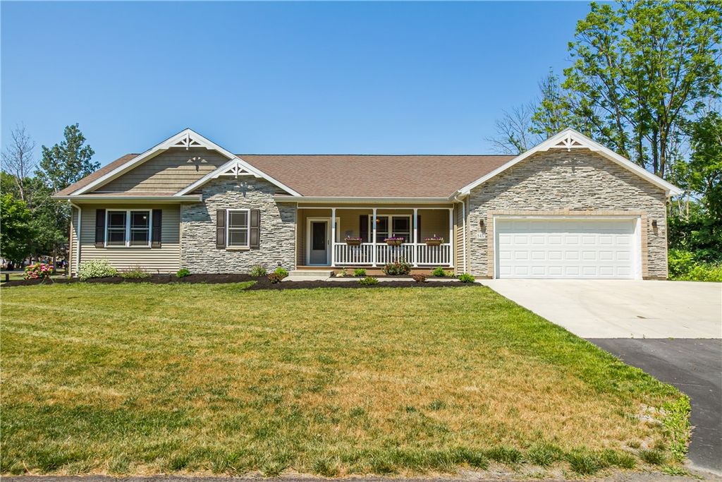 8437 Roosevelt Drive, Royalton, NY 14067