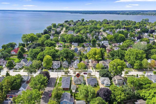 1342 WAUGOO AVENUE, Oshkosh, WI 54901