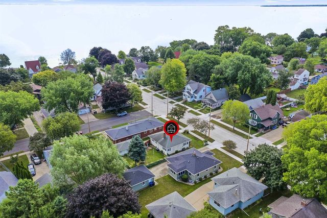 1342 WAUGOO AVENUE, Oshkosh, WI 54901