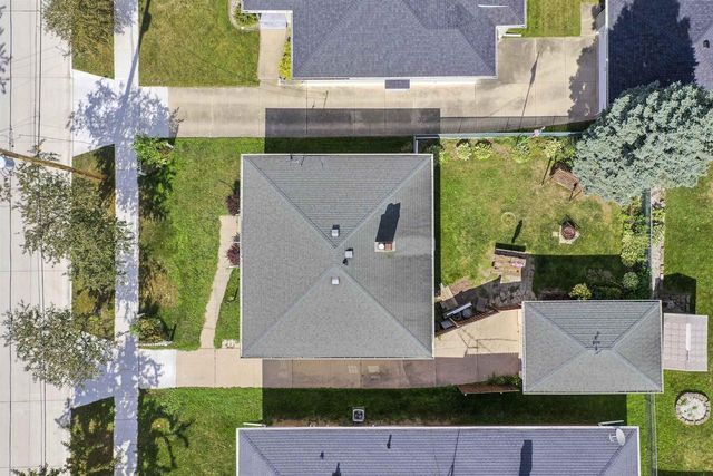 1342 WAUGOO AVENUE, Oshkosh, WI 54901