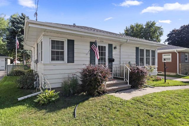 1342 WAUGOO AVENUE, Oshkosh, WI 54901