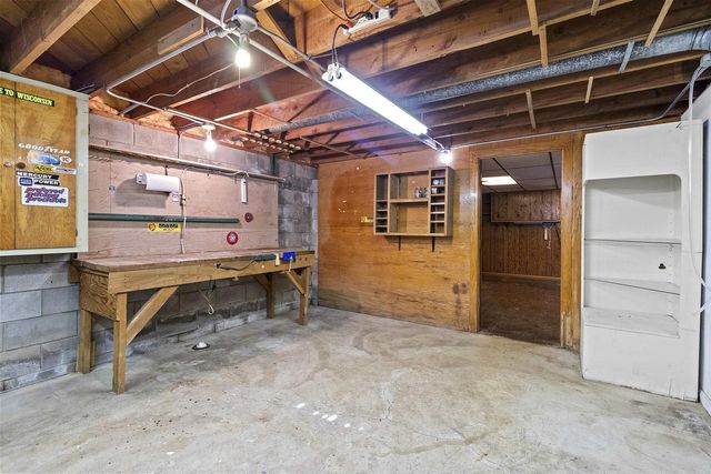 1342 WAUGOO AVENUE, Oshkosh, WI 54901