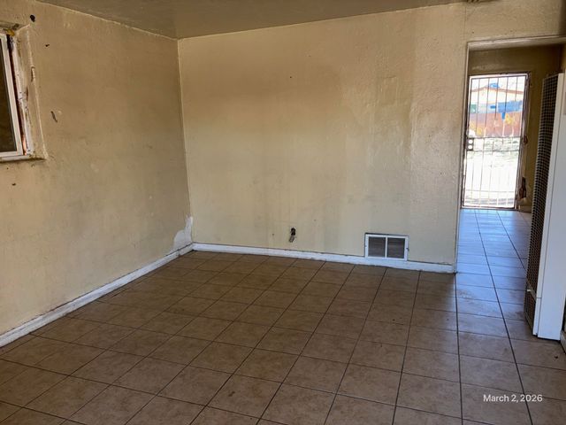 234 Texas Street NE, Albuquerque, NM 87108