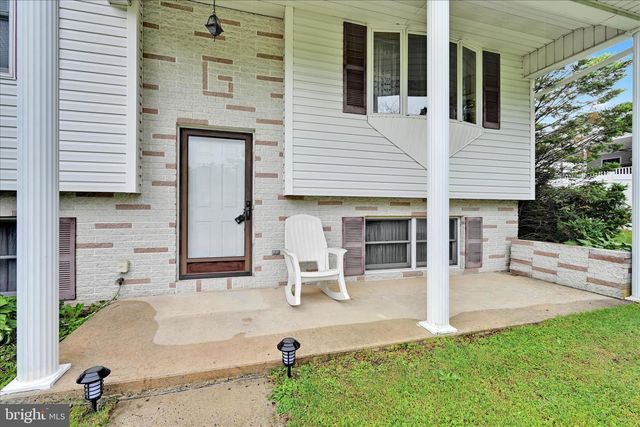 2001 CHESTNUT ST, Pottsville, PA 17901