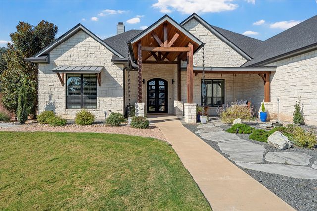 7031 Bannister Street, Mcgregor, TX 76657