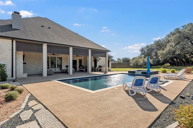 7031 Bannister Street, Mcgregor, TX 76657