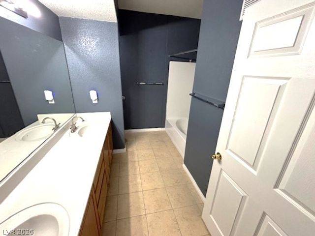 830 Carnegie Street 1813, Henderson, NV 89052