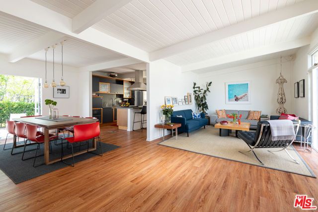 7107 Pacific View Drive, Los Angeles, CA 90068