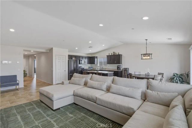 11866 Andrews, Victorville, CA 92392