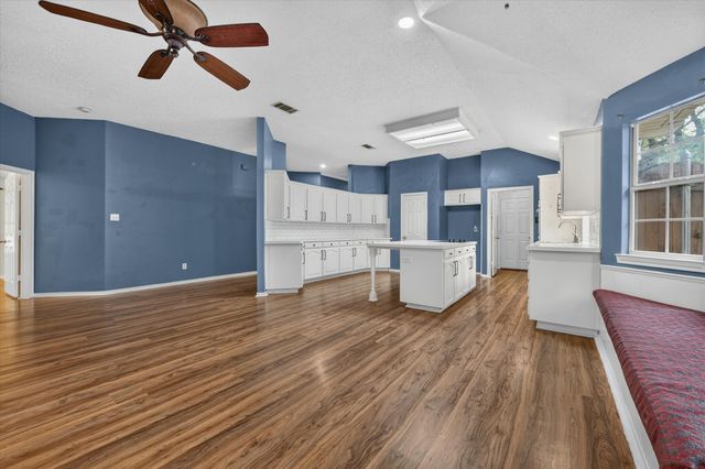 7700 Black Bear Court, Fort Worth, TX 76137