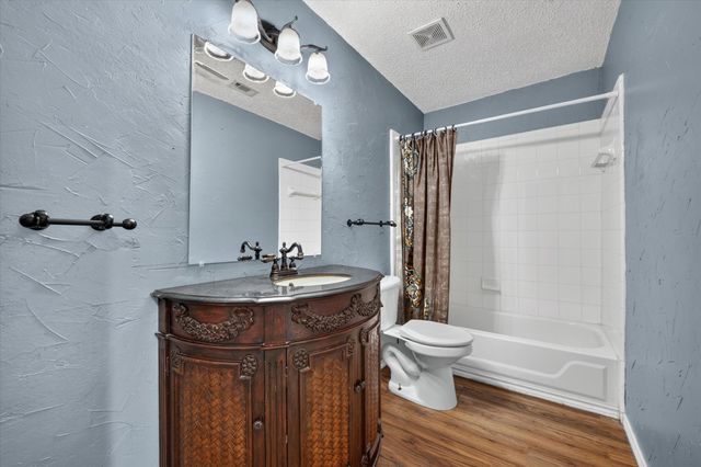 7700 Black Bear Court, Fort Worth, TX 76137
