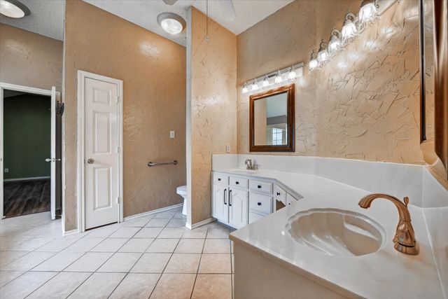 7700 Black Bear Court, Fort Worth, TX 76137