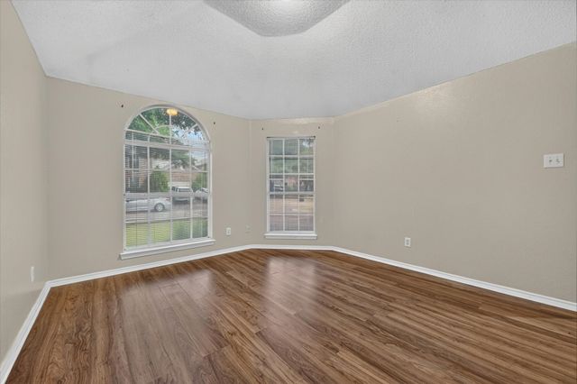 7700 Black Bear Court, Fort Worth, TX 76137