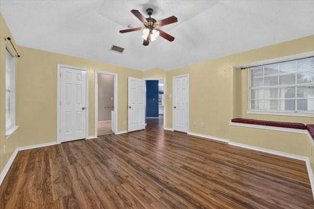 7700 Black Bear Court, Fort Worth, TX 76137