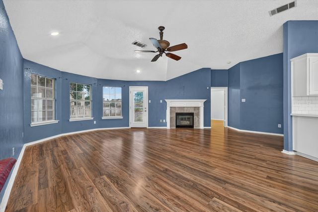 7700 Black Bear Court, Fort Worth, TX 76137