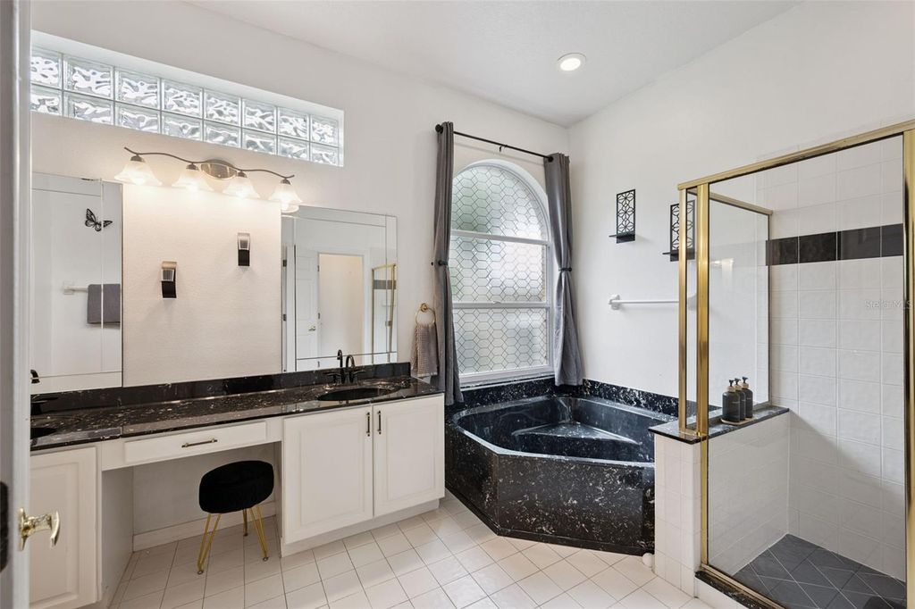 Image 26 of property listing at 632 TERRACE COVE WAY, Orlando, FL 32828