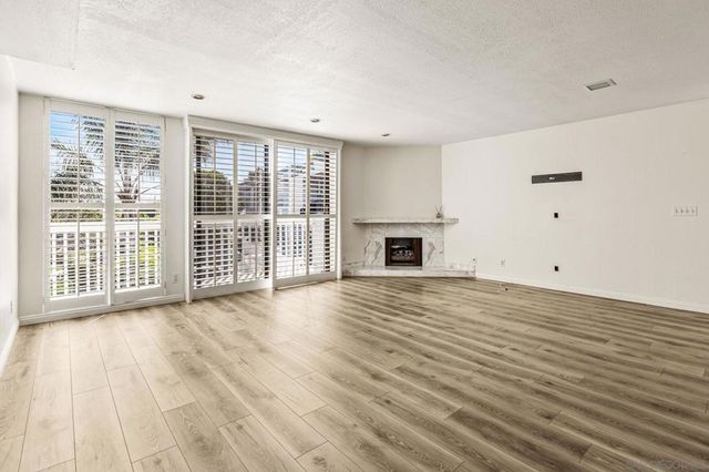 2419 La Costa Ave Unit A, Carlsbad, CA 92009