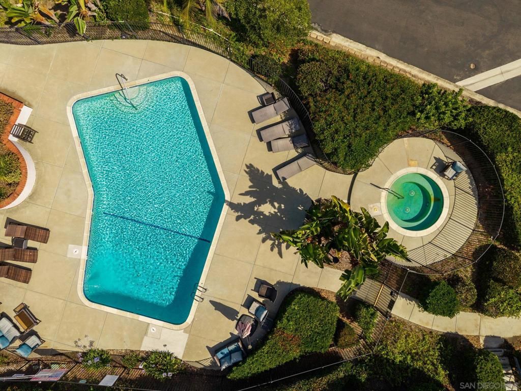 Image 11 of property listing at 2419 La Costa Ave Unit A, Carlsbad, CA 92009