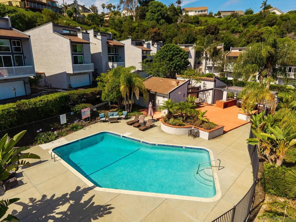 Image 6 of property listing at 2419 La Costa Ave Unit A, Carlsbad, CA 92009