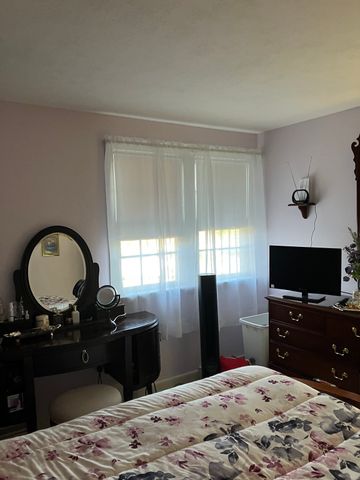 50 Louise Rd, Braintree, MA 02184