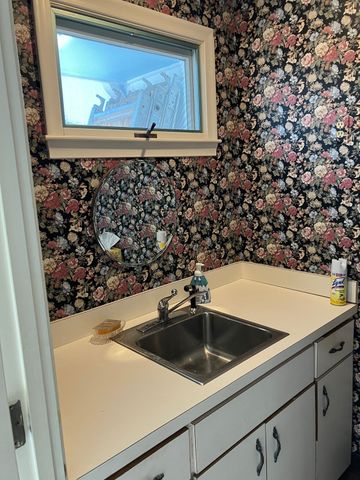 50 Louise Rd, Braintree, MA 02184