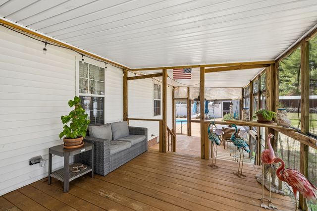 257 Mountain View Dr, Morrison, TN 37357