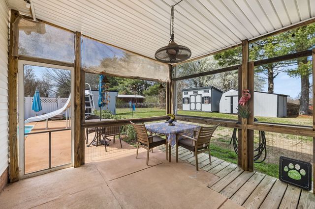 257 Mountain View Dr, Morrison, TN 37357