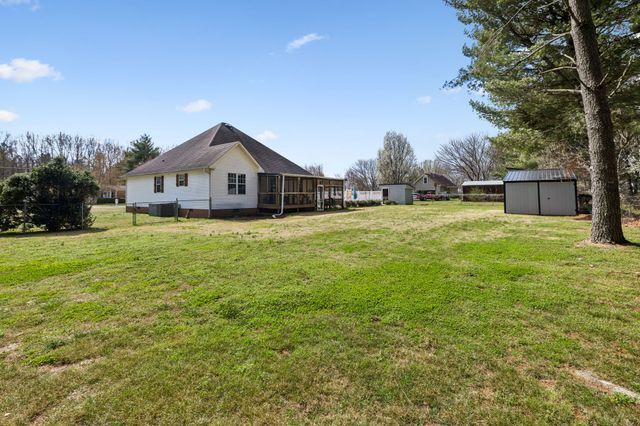 257 Mountain View Dr, Morrison, TN 37357