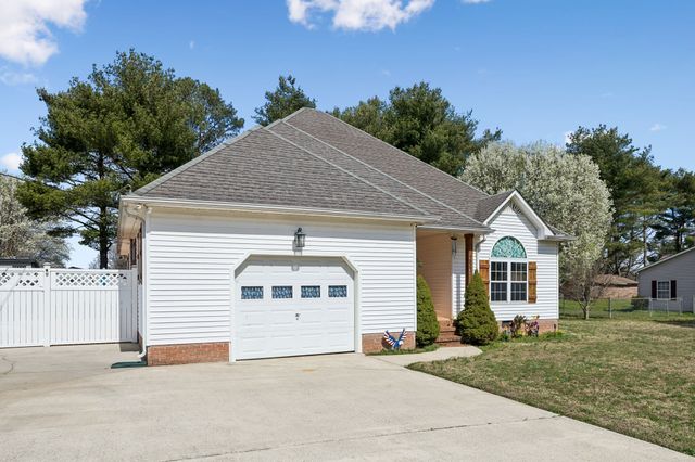 257 Mountain View Dr, Morrison, TN 37357