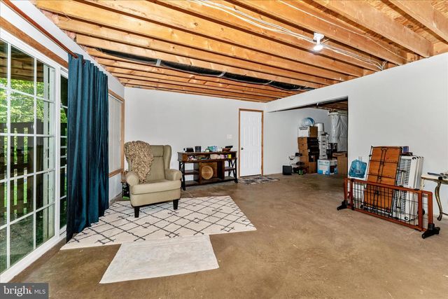 180 MOUNTAIN DEW CT, Harpers Ferry, WV 25425