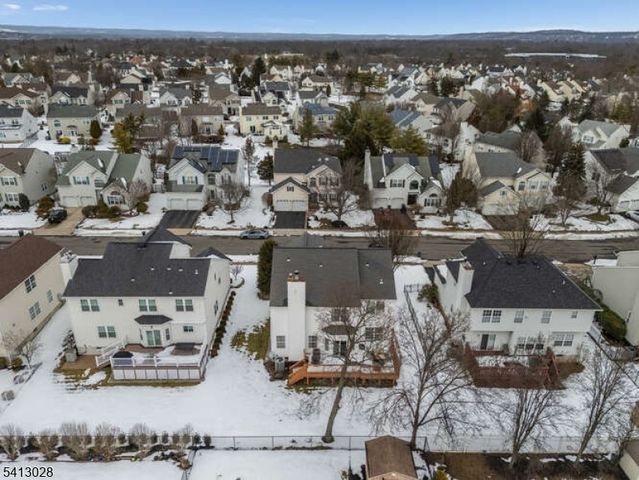 11 Elmara Dr, Bridgewater Twp., NJ 08807