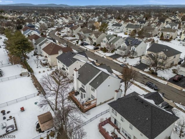 11 Elmara Dr, Bridgewater Twp., NJ 08807