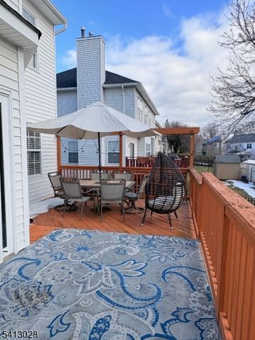 11 Elmara Dr, Bridgewater Twp., NJ 08807