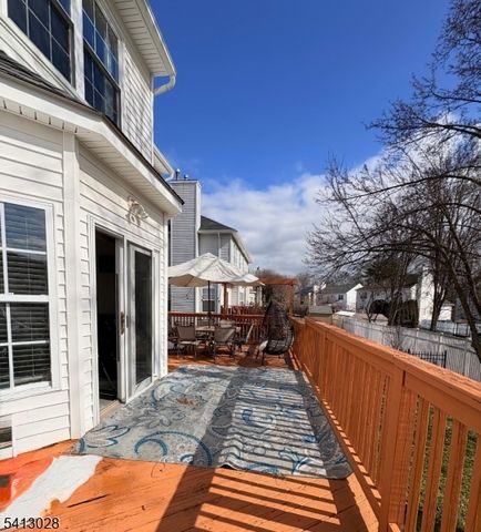 11 Elmara Dr, Bridgewater Twp., NJ 08807