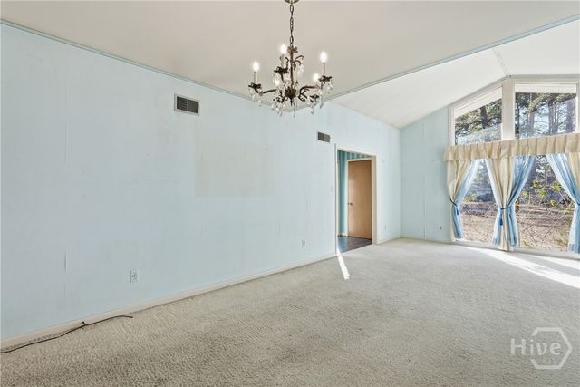 86 Camellia Avenue, Savannah, GA 31408