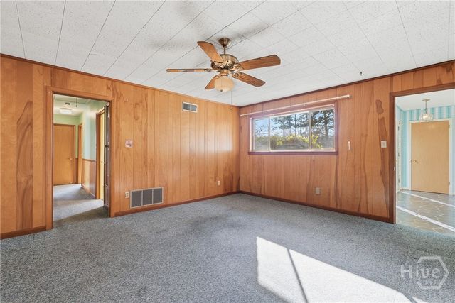 86 Camellia Avenue, Savannah, GA 31408