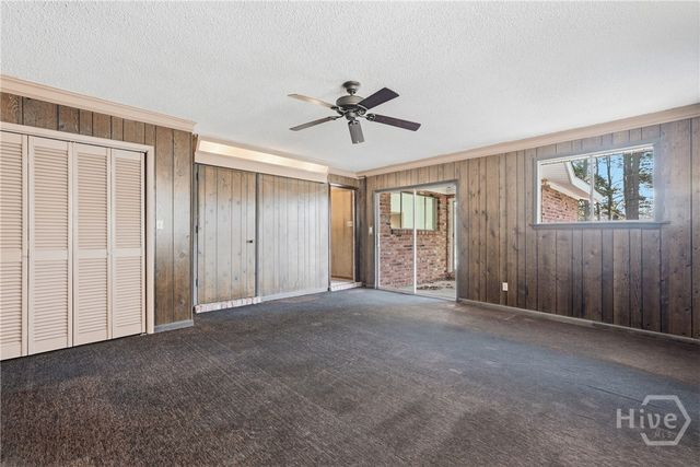 86 Camellia Avenue, Savannah, GA 31408