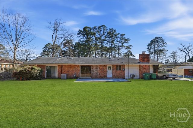 86 Camellia Avenue, Savannah, GA 31408