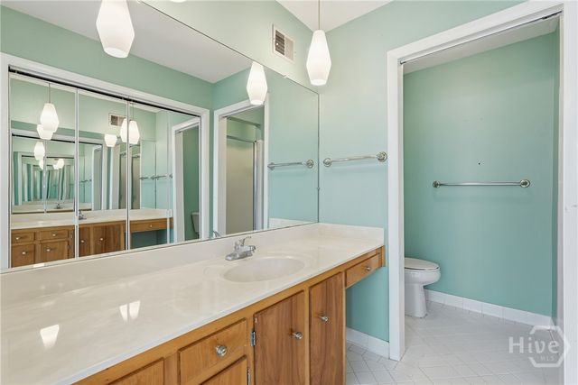 86 Camellia Avenue, Savannah, GA 31408