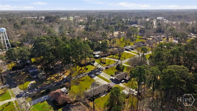 86 Camellia Avenue, Savannah, GA 31408