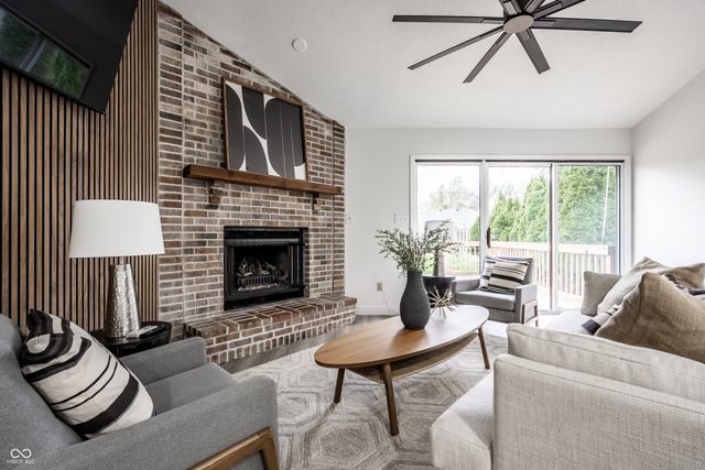 8425 Carthay Circle, Fishers, IN 46038