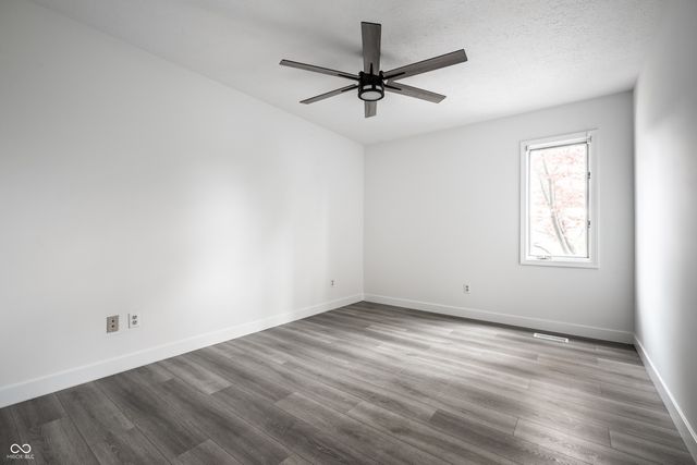 8425 Carthay Circle, Fishers, IN 46038