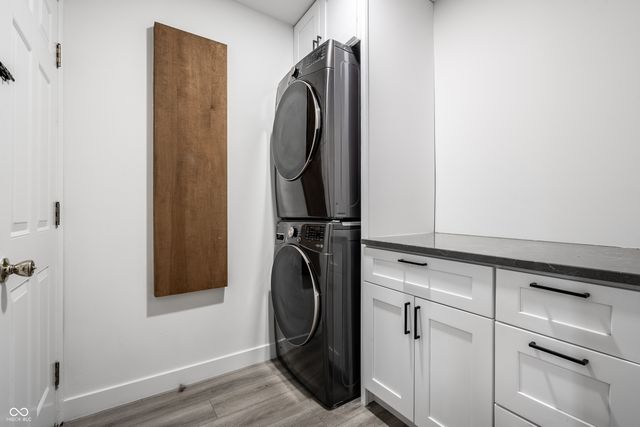 8425 Carthay Circle, Fishers, IN 46038